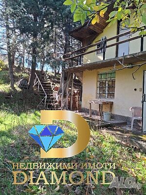 Двуетажна вила в град Харманли