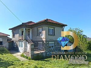 Двуетажна къща в село Бряст, общ. Димитровград