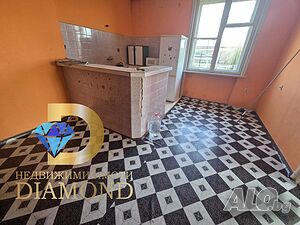 Апартамент в Димитровград - Център Тристаен апартамент 86 кв.м Тухла 1980 г. 4 етаж Последен етаж | Апартаменти | Център Димитровград