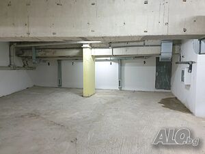 Продава паркоместа
