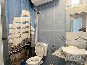 Нощувки в Апартамент с голям и детски басейни и частен плаж- Поморие