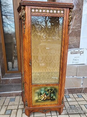 Италианска витрина 0185
