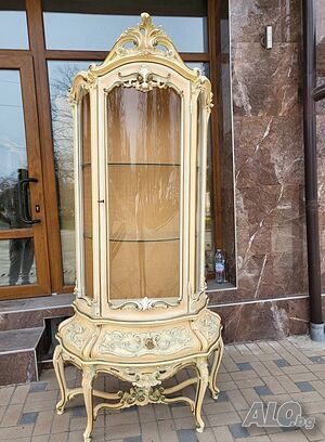 Италианска барокова витрина 025