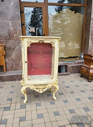 Италианска барокова витрина 015