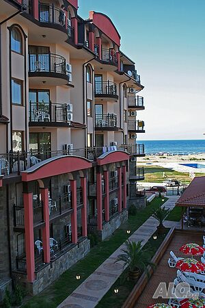 Продава студио в Царево с гледка море