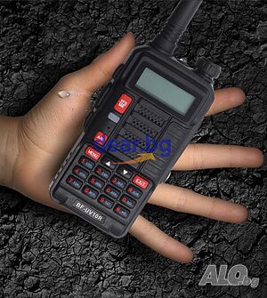 Двубандова радиостанция UV-10R Baofeng