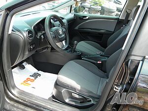 автомобил SEAT LEON 2012 г