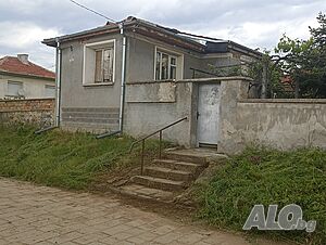 Продава се къща в село Ново Железаре