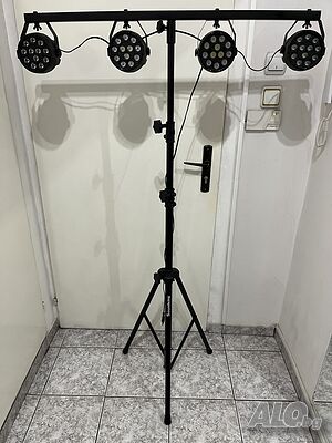 Продавам два броя мобилни комплекта-стойки, LED PAR осветление и Freestyler USB to DMX 512 Interface