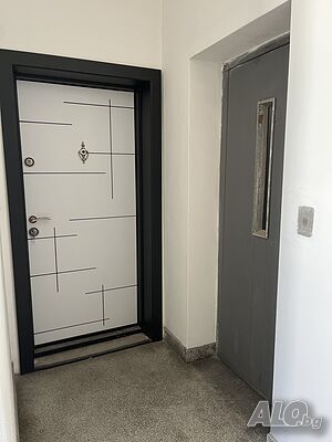 Многоставн апартамент в нова сграда, въведена в експлоатация