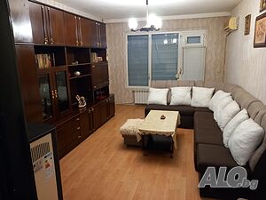 Продавам двустаен апартамент в гр. Димитровград ж.к. Каменец