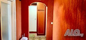 Тристаен апартамент с отлична локация до Ритейл парк