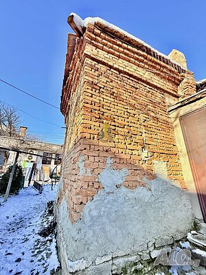Парцел с къща в района на Пазара, гр. Добрич