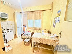 Двустаен апартамент в ж.к. Дружба 3