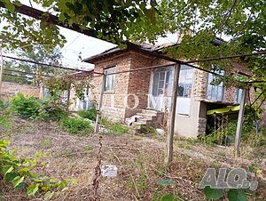 Продажба Къща гр. Каспичан - с. Върбяне