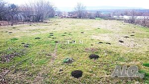 Продажба За жилищно строителство гр. Шумен - с. Струино 1090m²