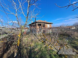 Здрава селска къща в с. Фазаново общ. Царево