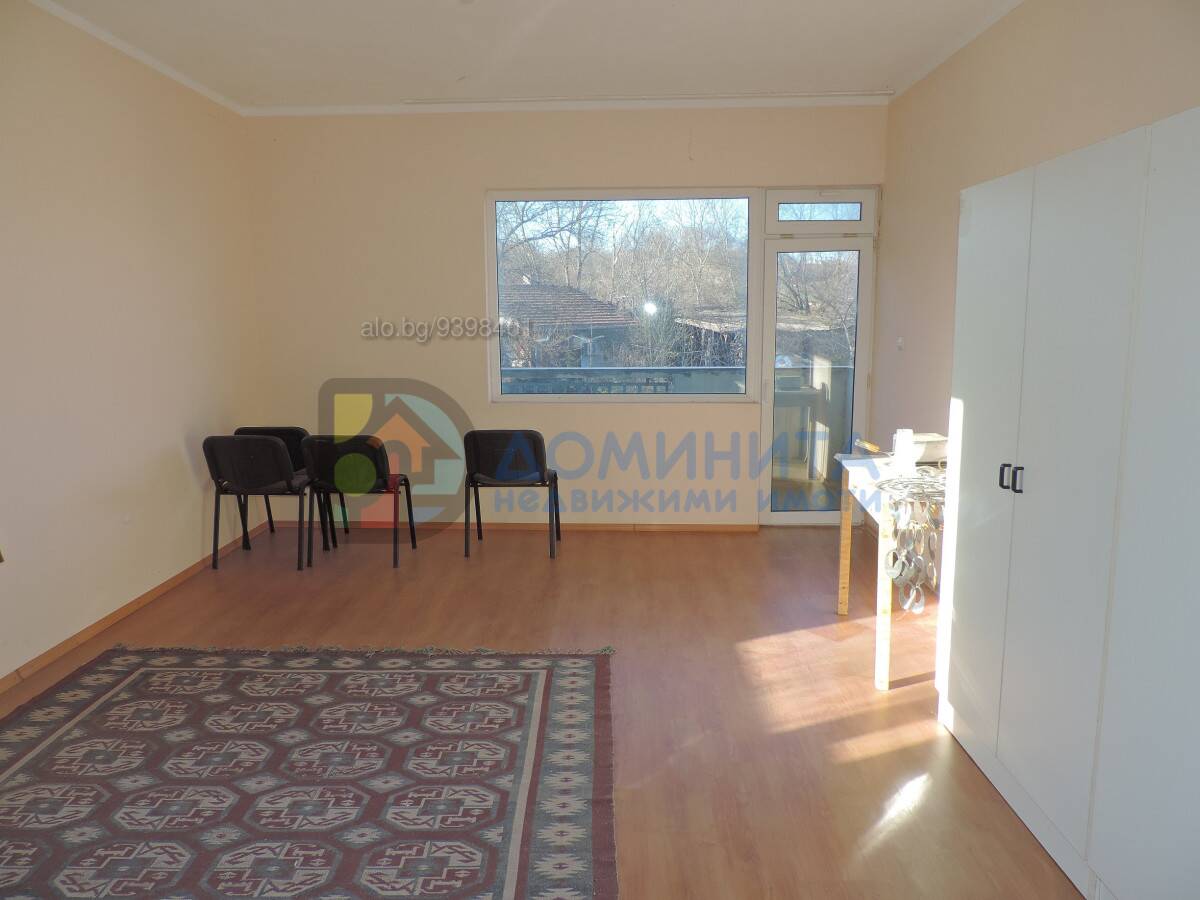 Етаж от къща, 163кв.м., гр. Царево Двуетажна къща 163 кв.м РЗП 121 кв.м двор | Къщи, Вили | Царево