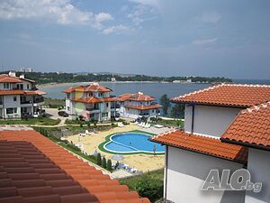 Обзаведен Двустаен апартамент с морска панорама.