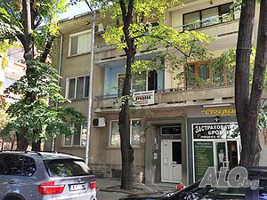 Апартамент в топ център с паркомясто