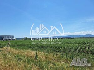 Продажба 2990 кв.м Не е в регулация