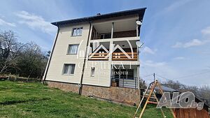 Тристаен апартамент 111 кв.м Тухла 1991 г. 3 етаж Последен етаж
