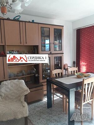 Тристаен апартамент 86 кв.м Панел 1986 г. 5 етаж Последен етаж