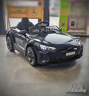 ТОП ЦЕНА! НОВО! Акумулаторна кола AUDI RS E-tron с меки гуми, 12V батерия