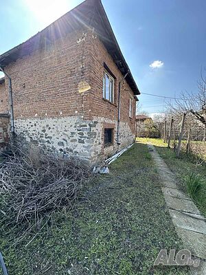 Къща в село Караджово