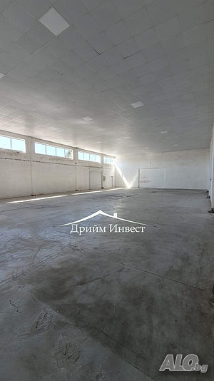 Склад 375 кв.м. на рампа