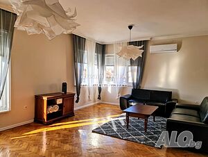Тристаен апартамент под наем 135 кв.м Обзаведен