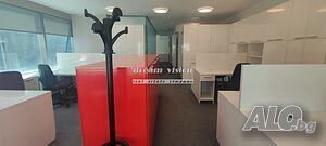 Офис 135 кв.м Последен етаж