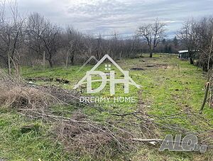 Продава се парцел в с. Пчеларово