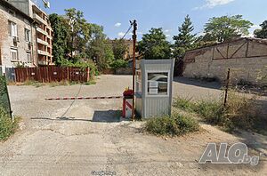 Паркомясто под наем
