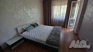 Двустаен апартамент в жк Слатина