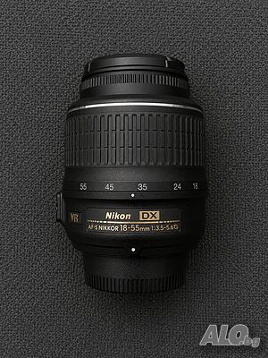 Nikon AF-S DX NIKKOR 18-55mm f/3.5-5.6G VR - кутия, отличен