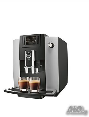 Продавам Швейцарски каферобот JURA E600
