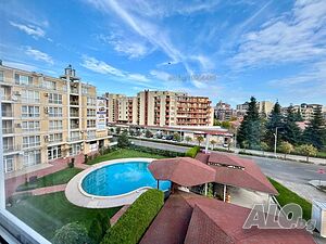 Под наем тристаен апартамент в комплекс Флорес Парк
