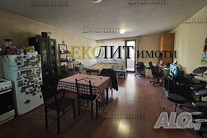 Продажба на необзаведен 2-стаен апартамент в Центъра