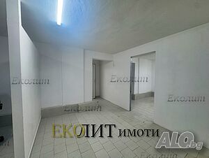 Бизнес имот с възможност за различни дейности-под наем, жк. Иван Вазов