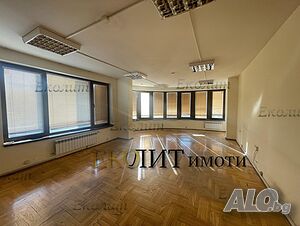 Необзаведен имот под наем, кв. Лозенец