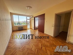 Помещение, подходящо за тих офис - под наем в Центъра Офис 108 кв.м Междинен етаж | Магазини, Офиси, Кабинети, Салони | Център София