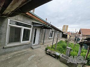 Къща в Центъра на гр. Силистра, на 100м от Дунавската градина, с нов покрив и дограма, 9 стаи