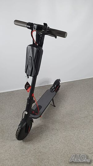 Електрическа тротинетка с предно задвижване E-SCOOTER PRO 250W BLACK