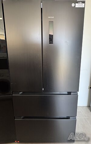 НЕУПОТРЕБЯВАН!!! Хладилник с фризер side by side Cecotec Bolero CoolMarket 510 dark