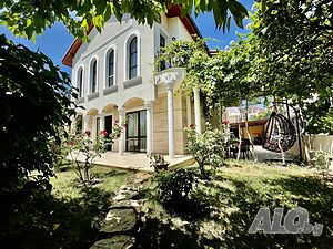 Прекрасна къща с гледка море в Свети Влас