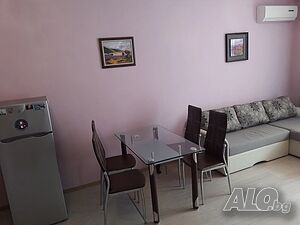 Двустаен апартамент до плажа