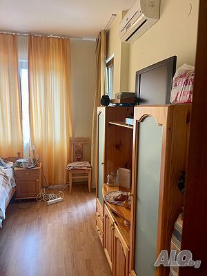 Продава двустаен апартамент