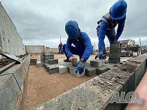 Строителни работници - павьори
