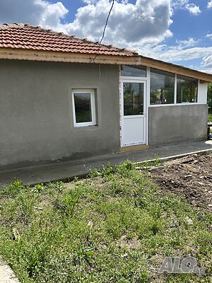 Продавам къща